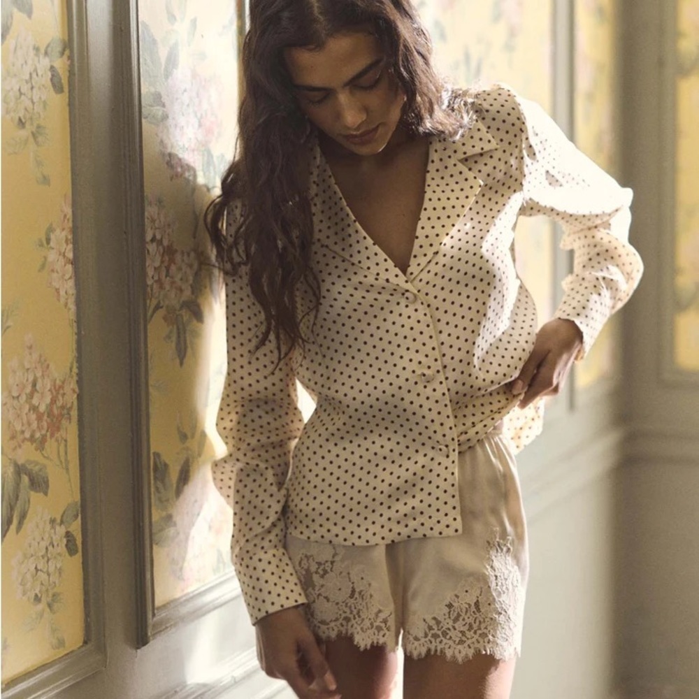 Doen Elene Silk Collar Button Down Long Sleeve Blouse Top Creme Portia Dot Polka